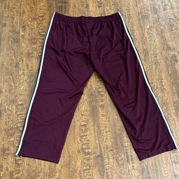 Adidas Men’s Maroon Trefoil Track Pants with White Stripes Size M - Picture 12 of 16